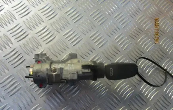 Audi A4 S4 B7 8E 8H Ignition lock