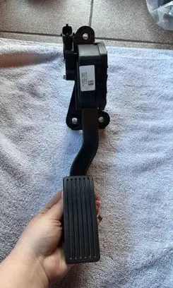 KIA Picanto Accelerator throttle pedal 327001Y200