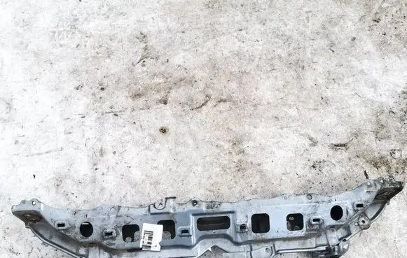 Toyota Yaris Radiator support slam panel