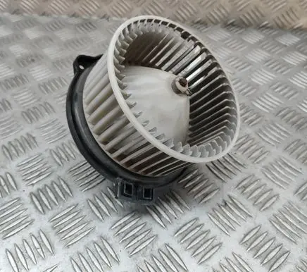 Mitsubishi 3000 GT Heater fan/blower MB657230