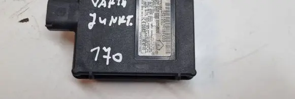 Porsche Cayenne (92A) Garage door switch 8K0907410H02
