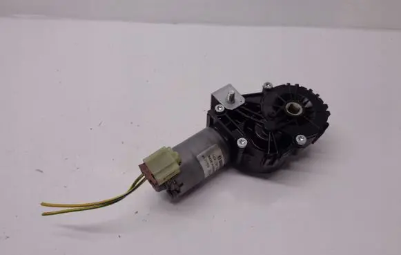 BMW 5 F10 F11 Seat adjustment motor 9168745