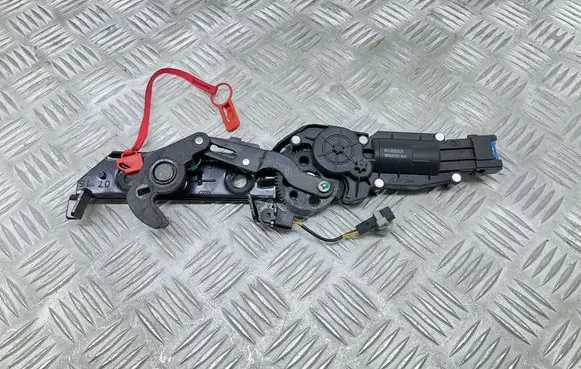 Audi A3 S3 8V Convertible roof lock/latch 8V7825825