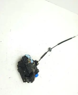 Porsche Cayenne (9PA) Rear door lock 7L0839015