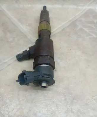 Ford Focus Fuel injector 0445110489