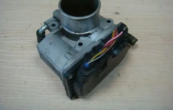 Mazda 6 Throttle valve R2AA136B0