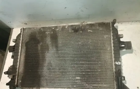 Opel Zafira B Coolant radiator 13171432