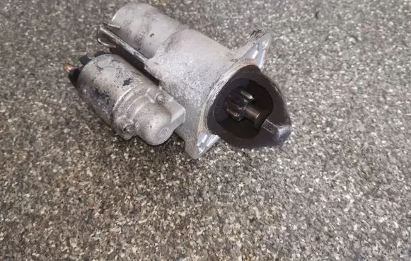 Opel Insignia A Starter motor