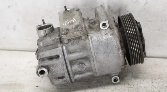 Volkswagen PASSAT B6 Air conditioning (A/C) compressor (pump) 1K0820803S