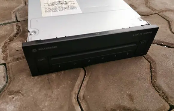 Volkswagen Phaeton CD/DVD changer 3D0035110A