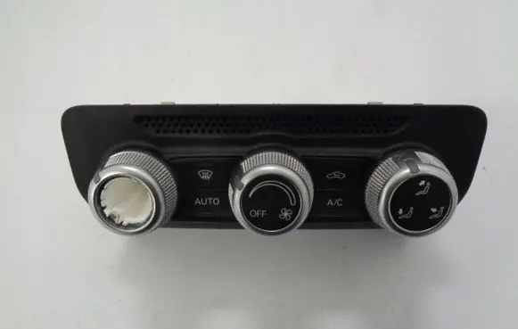 Audi A1 Climate control unit 8X0820043C