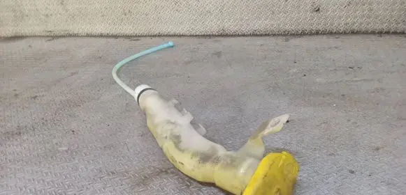 Renault Clio III Window washer liquid tank fill tube 8200311199