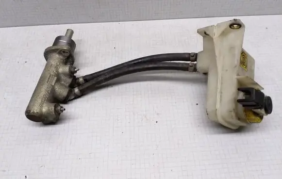 Alfa Romeo 156 Master brake cylinder 995760210