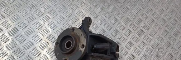 Peugeot 208 Front wheel hub