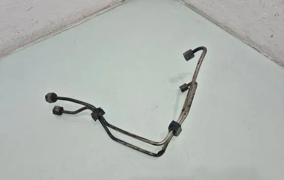 Mini One - Cooper Coupe R56 Fuel injector supply line/pipe 