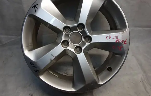Audi Q3 8U R18 alloy rim 8U0601025AB