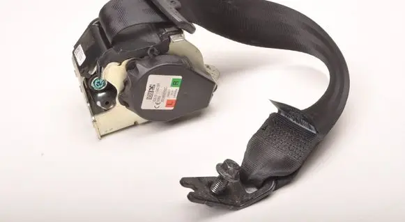 Volvo S90, V90 Rear seatbelt 39836042
