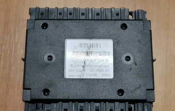 Volkswagen Touareg I Comfort/convenience module 7L6937049M H51S3002 05066525