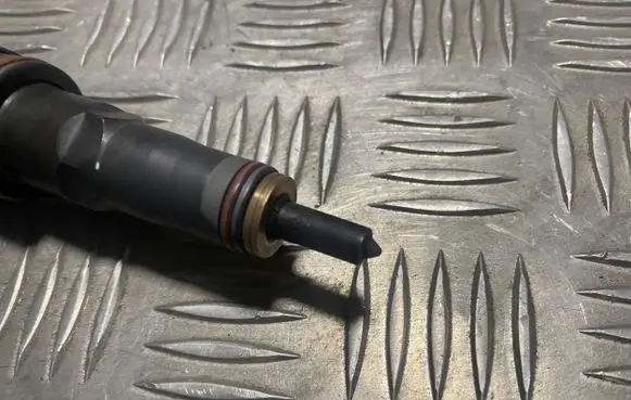 Ford Galaxy Fuel injector 038130073AJ 021029D