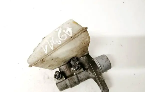 Master brake cylinder