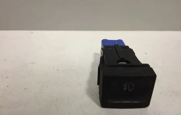 Fog light switch