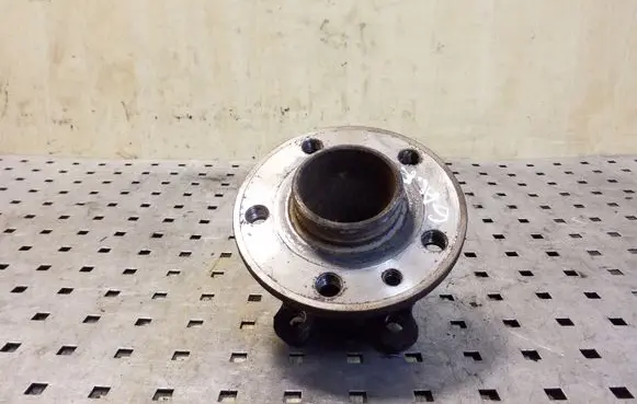 Volvo S60 Rear wheel hub