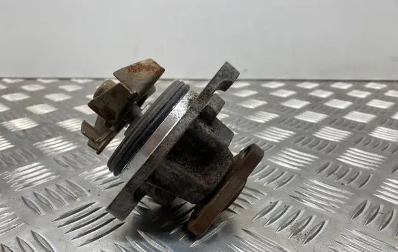 Ford Focus Water pump 