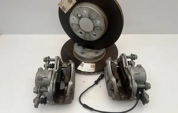 Mini One - Cooper F56 F55 Front brake disc 6866297