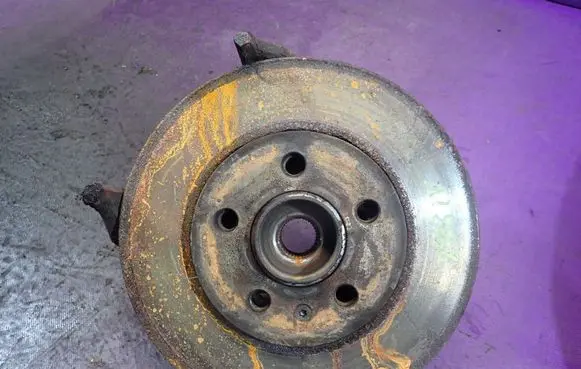 Skoda Fabia Mk1 (6Y) Front wheel hub spindle knuckle 
