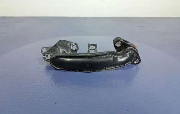 Toyota Corolla E10 Air intake hose/pipe 25601-F3010