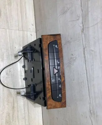 Mercedes-Benz CLS C219 Hazard light switch A2196800614