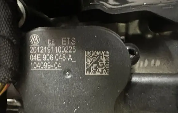 Audi Q2 - Camshaft vanos timing valve 04E906048A 04E906048C