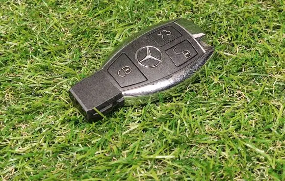 Mercedes-Benz E W212 Ignition key/card 7883055