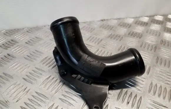 Volvo V40 Intercooler hose/pipe AV616C750AE