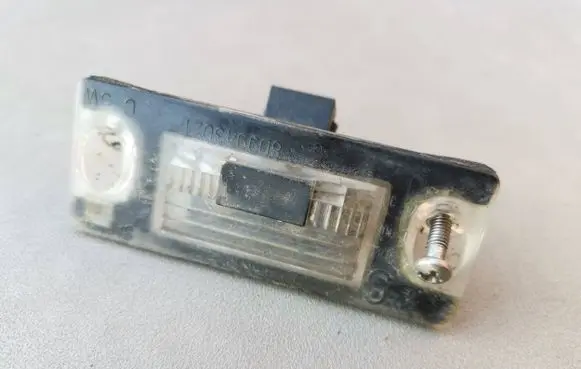Audi A3 S3 8L Number plate light 8D9943021