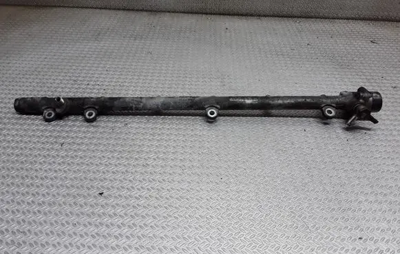Mercedes-Benz E W210 Fuel main line pipe A6130700095