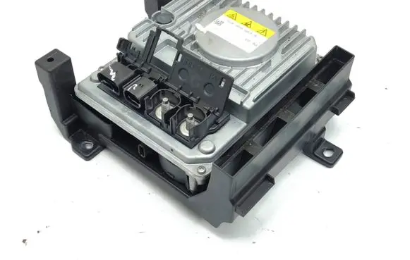 Skoda Octavia Mk4 Voltage converter/converter module 5WA959663A 23E0L11316
