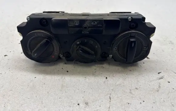 Volkswagen Caddy Climate control unit