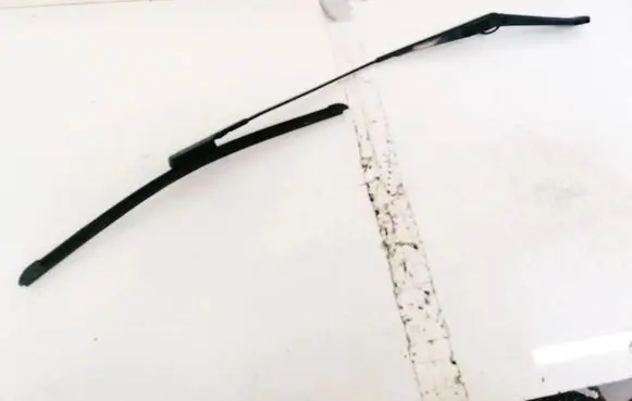 Ford Kuga I Front wiper blade arm 8V4117526DD