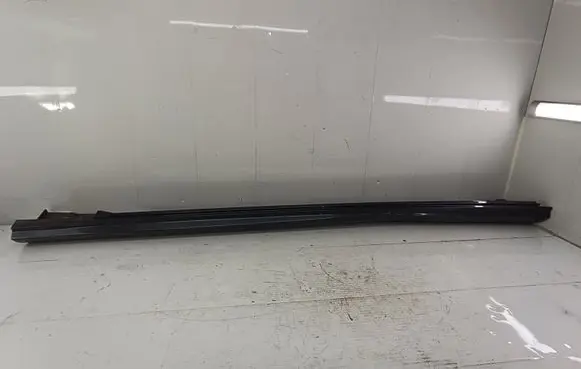 Mercedes-Benz E W212 Sill A2126901540L