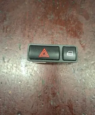 BMW 3 E46 Hazard light switch 8368920 6131