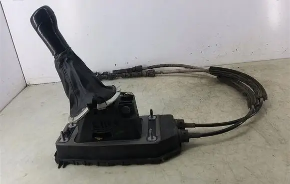 Volkswagen Fox Gear shifter/selector 5Z0711049F