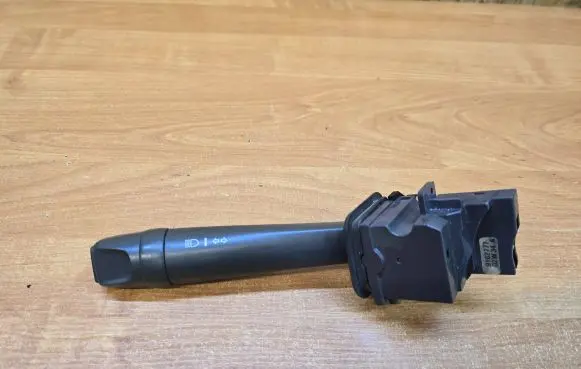 Volvo V70 Indicator stalk 9162777 02W34A