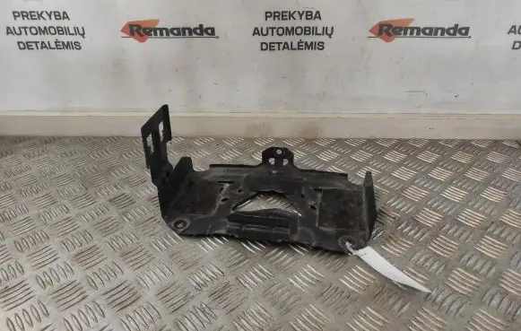 Battery tray