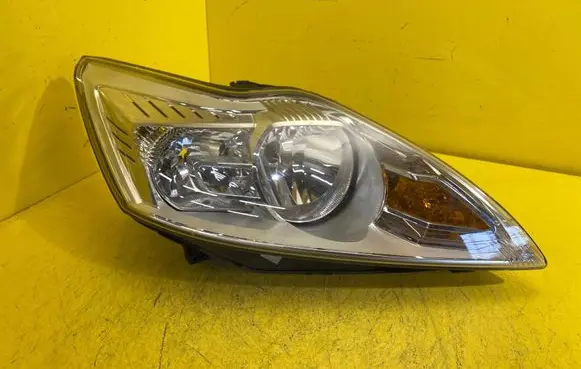 Ford Focus Headlight/headlamp 8M51-13W029-AF
