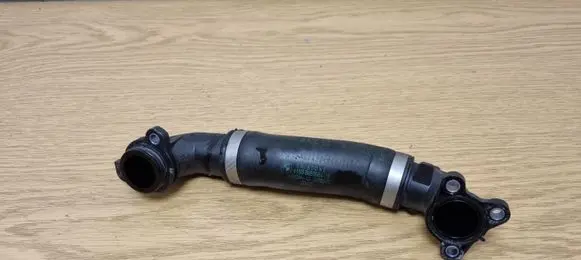 BMW 3 G20 G21 Engine coolant pipe/hose 8650984