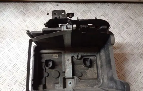 Ford Fiesta Battery box tray 
