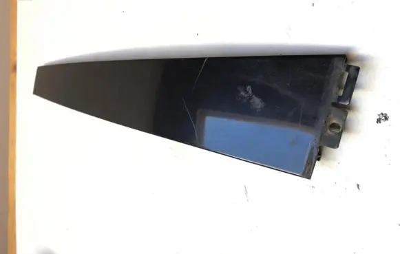 Volkswagen PASSAT B5 Rear door glass trim molding 3B0839902