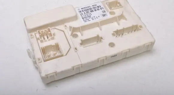 Mercedes-Benz E A207 Sunroof control unit/module A2079005000