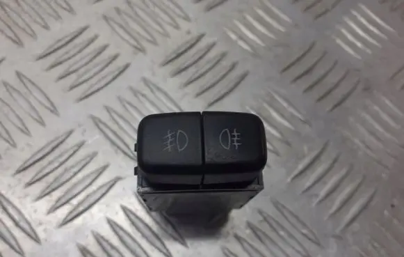 Mitsubishi Outlander Light switch